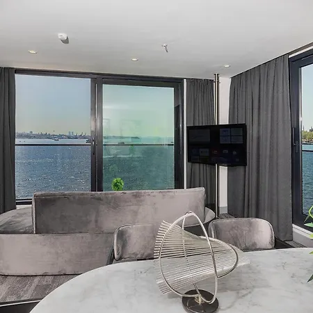 The Pera Bosphorus 4*