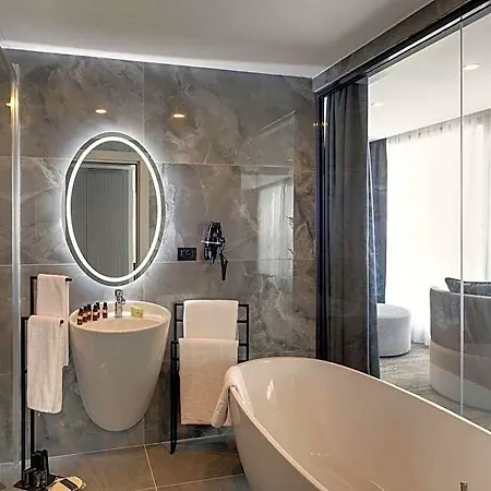 The Pera Bosphorus 4*