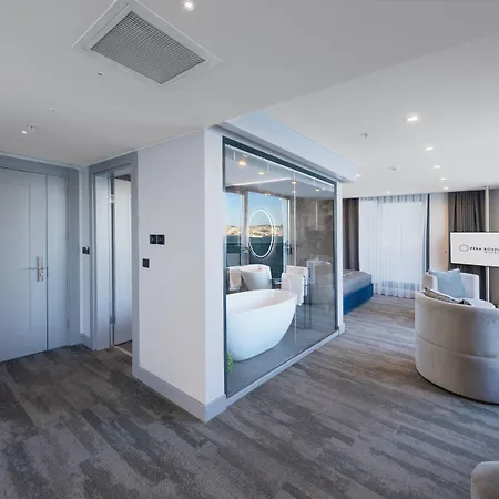 The Pera Bosphorus 4*