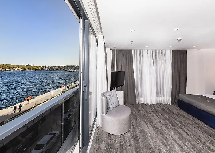 Pera Bosphorus ホテル