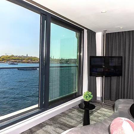 ホテル Pera Bosphorus 4*